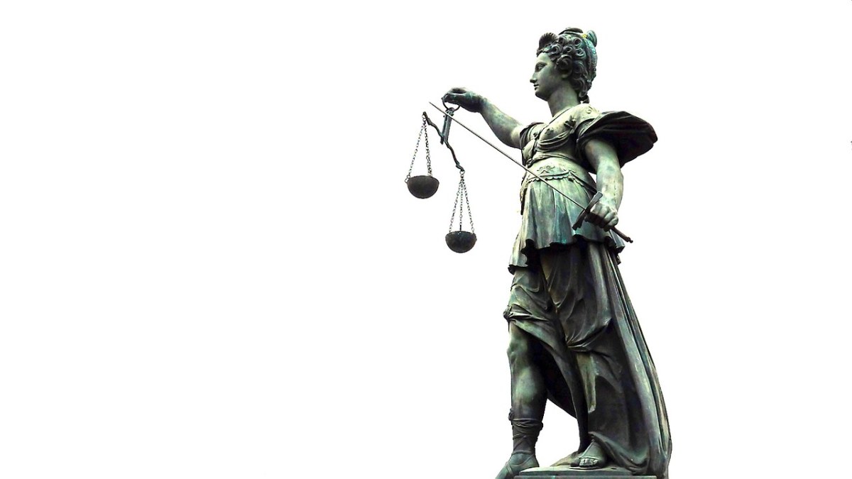 非法經營罪一般怎么判刑_非法處置危險廢物罪怎么判刑_非法狩獵罪多少只判刑
